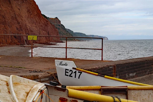 Fishing Boats Tied Jetty Sidmouth Devon England River Sid Red — Stockfoto
