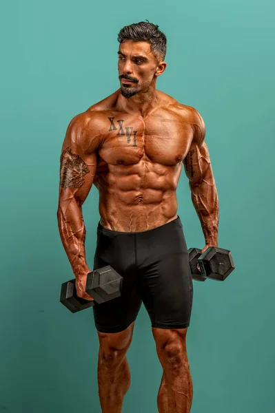 Sterke Gespierde Mannen Oefenen Met Gewichten — Stockfoto