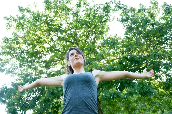 Beautiful happy girl on camaldoli park — Stock Photo, Image