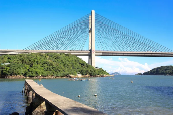 Hong Kong deniz sahneleri ile köprü görünümü — Stok fotoğraf