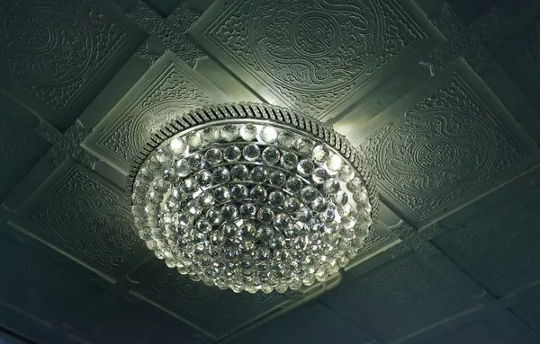 La belle lampe de plafond — Photo