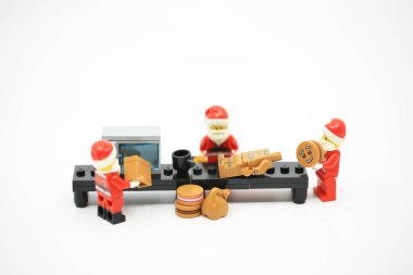 Hong Kong - 16 Kasım 2021: Zencefilli kurabiye takımı Noel için hazır