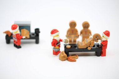 Hong Kong - 16 Kasım 2021: Zencefilli kurabiye takımı Noel için hazır