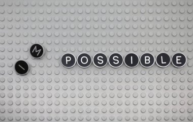 Kelimelerle mümkün kılmak imkansız.