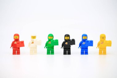 Hong Kong - 4 Temmuz 2022: Takımdaki Altı Düşünen Şapka 'nın farklı bir görevi var