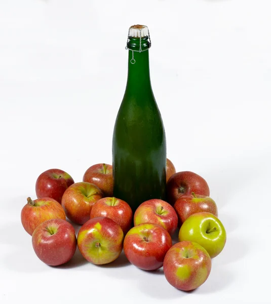 Apple en fles cider. — Stockfoto