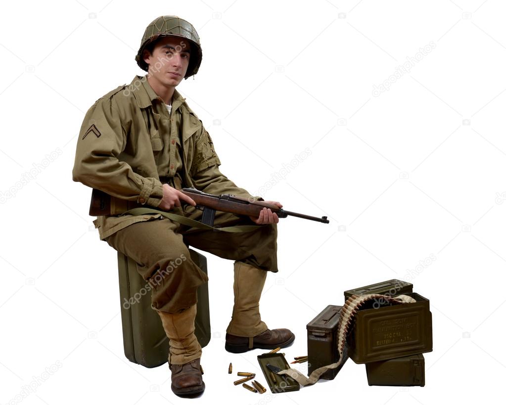 https://st.depositphotos.com/2600593/3546/i/950/depositphotos_35464209-stock-photo-americn-soldier-and-his-m1.jpg