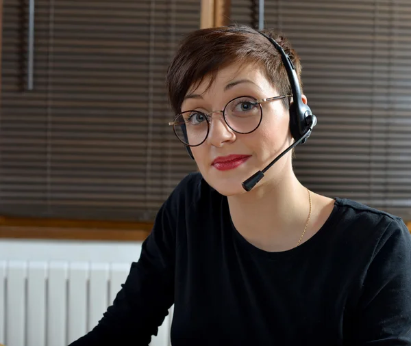 Customer service woman — Stock Photo, Image