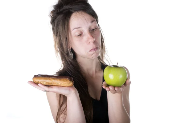 Moeilijke keuze tussen taart en apple — Stockfoto