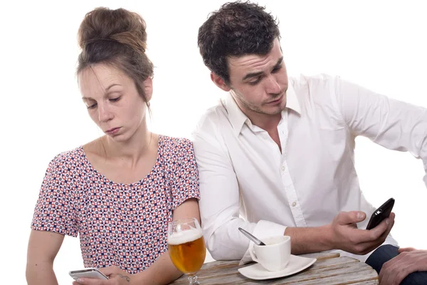 Young couple with their phones are Disgruntled — Stock Photo, Image