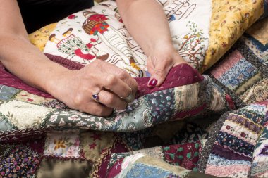 kapitone ekipman ve kumaşlar.