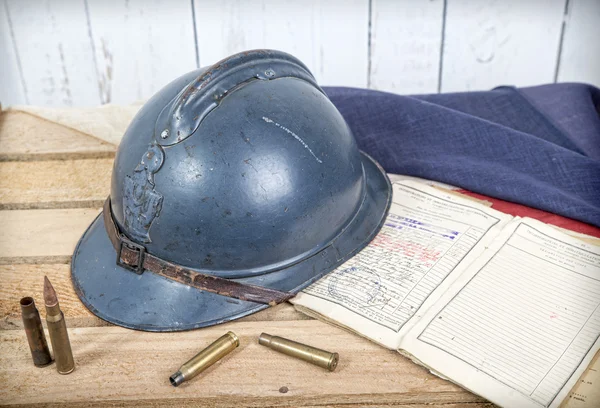 French helmet and old french flag — Stock Photo, Image