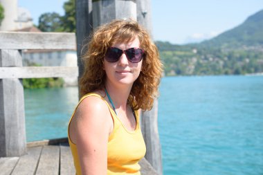 Kızıl genç bir portresi