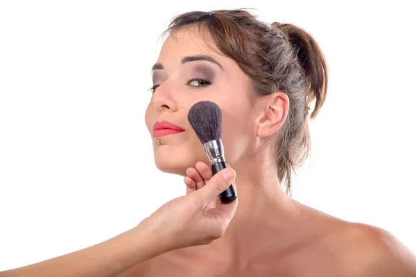 Hezká mladá žena je make up — Stock fotografie