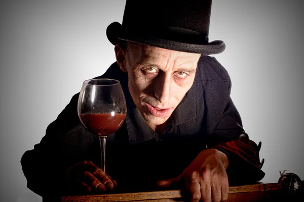 Man dressed up as Dracula for the halloween — Stock Photo, Image