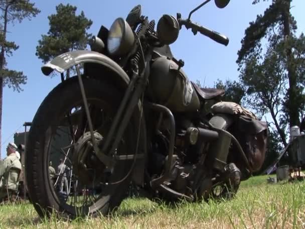 Militaire motorfiets — Stockvideo