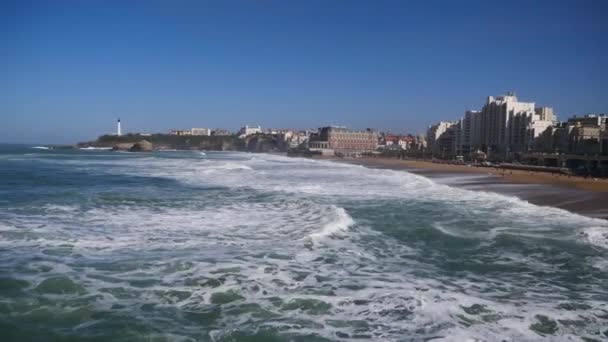 Beroemd Strand Van Biarritz Met Oceaangolven Aquitaine Frankrijk — Stockvideo
