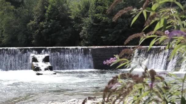 Blick Auf Eine Wasserfallkaskade Ariege Frankreich — Stockvideo