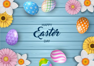 Ahşap arka planda yumurtaları ve çiçekleri olan mutlu paskalya posteri