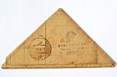 Asker üçgeni, cepheden mektup. Eski posta zarfı, posta damgası ve askeri sansür tarafından incelenen 1944 yılı.