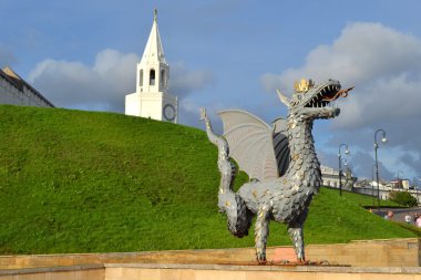 kazan kremlin duvarları, Ejder zilant