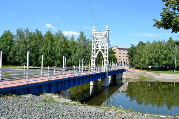 Ponte nella città di Almetyevsk — Foto Stock