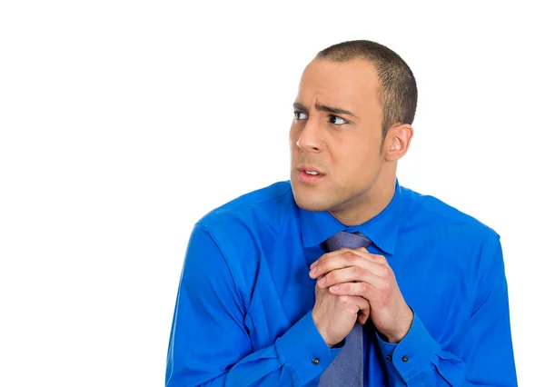 Hombre con camisa, muy tímido, tímido y ansioso — Foto de Stock