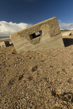 Dünya Savaşı'ndan iki makinelinin çakıllı plaj chesil banka batıyor