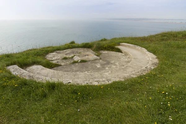 World War Two gun emplacement on cliff edge — Stock Photo, Image