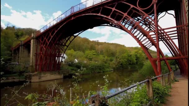 View First Iron Bridge Ironbridge Telford Shropshire Landscape Video Wide — ストック動画