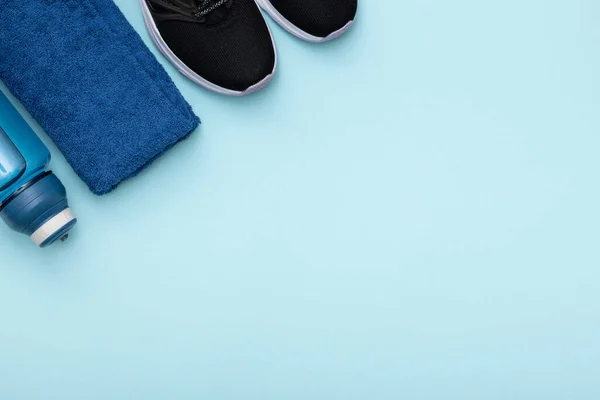 Spor malzemelerinin bileşimi. Sağlıklı yaşam tarzı kavramı.