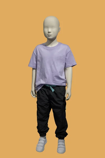 Full Length Image Child Display Mannequin Wearing Casual Clothes Isolated — Zdjęcie stockowe