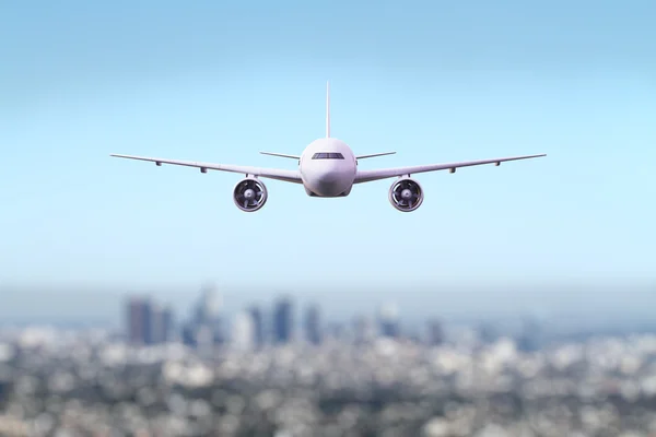 Velké dopravní letadlo letí — Stock fotografie