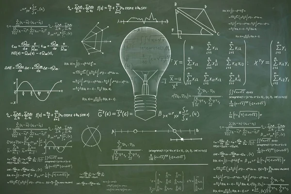 Abstrakcyjny Szkic Lampy Formułami Matematycznymi Tle Tablicy Tablicy Inteligencja Idea — Zdjęcie stockowe