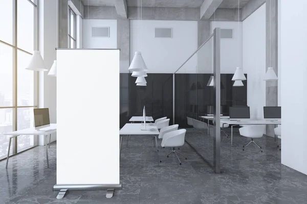 Interior Escritório Coworking Vidro Concreto Moderno Com Branco Vazio Simular — Fotografia de Stock