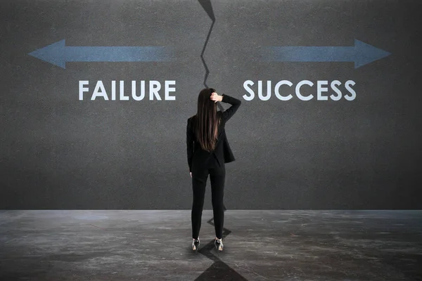 Back View Young European Businesswoman Failure Success Arrows Sketch Concrete — Stock Photo, Image