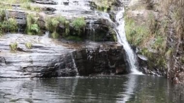 Carrancas şehrinde şelale, Minas Gerais, Brezilya