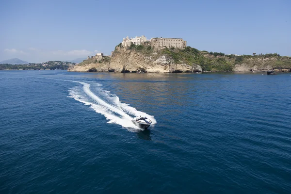 Motorlu tekne, rio yatların en iyi İtalyan yat