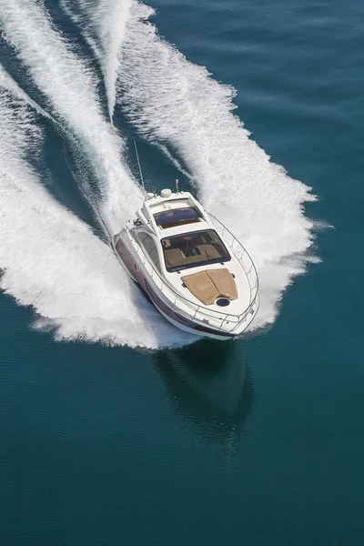 Yacht à moteur — Photo