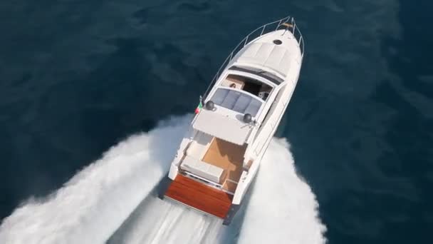 Моторний човен, яхти Ріо найкраща італійська яхта — стокове відео