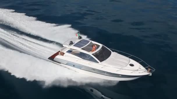 Motorboot, rio jachten beste Italiaanse jacht — Stockvideo