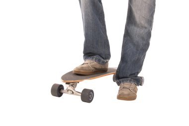 ön görünüm diz sadece aşağı çekilen longboarder