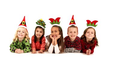 beş çocukları bırakmasını aptal Noel şapkalar