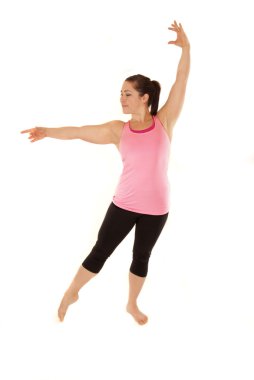 vrouwelijke yoga-instructeur tijdens warm ups