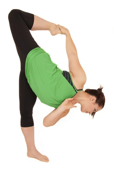 Yoga eğitmeni karşı ardha chandrachapasana — Stok fotoğraf