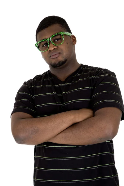 Negro macho usando nerd gafas con brazos cruzados —  Fotos de Stock