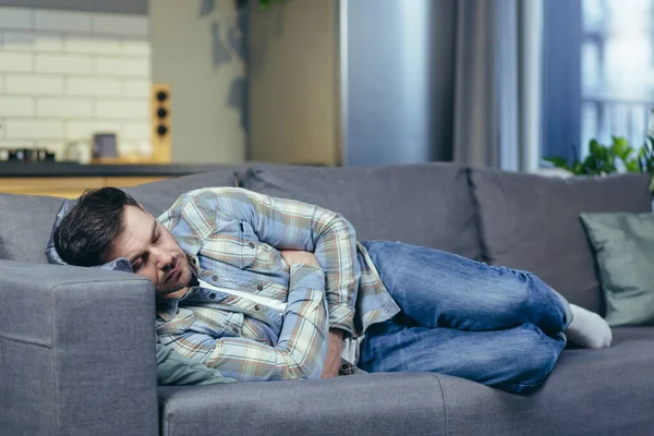 Young Man Sleeping Lying Couch Home Tired Feeling Bad Sick — Stock Photo, Image