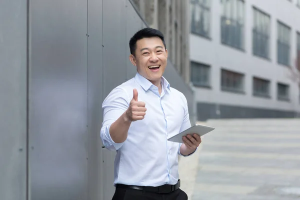 Happy Successful Businessman Asian Looking Camera Thumbs Man Tablet Computer — Foto de Stock