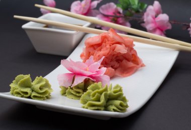 zencefil ve wasabi suşi için