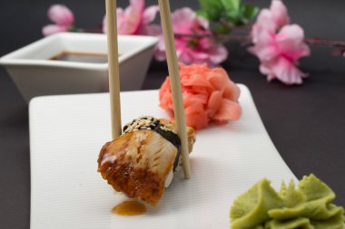 yılan balığı suşi nigiri